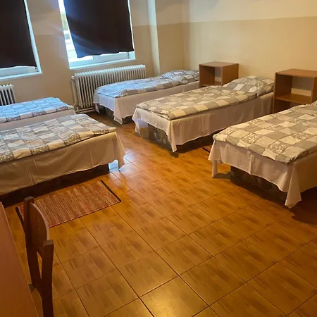 Turistická Ubytovňa *