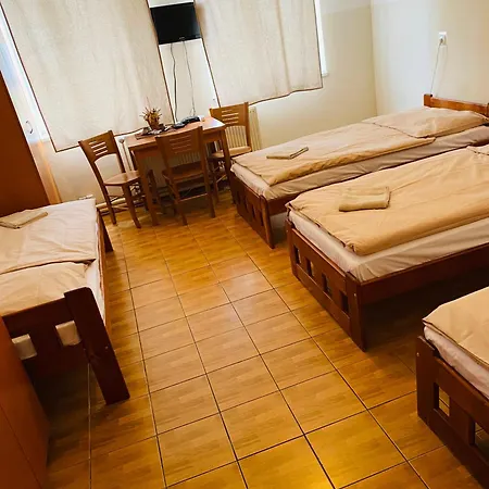 Turistická Ubytovňa *